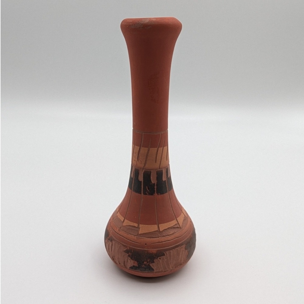 Handmade Signed Navajo Style Terracotta Bud Vase Etched Geometric Pottery 6.7"